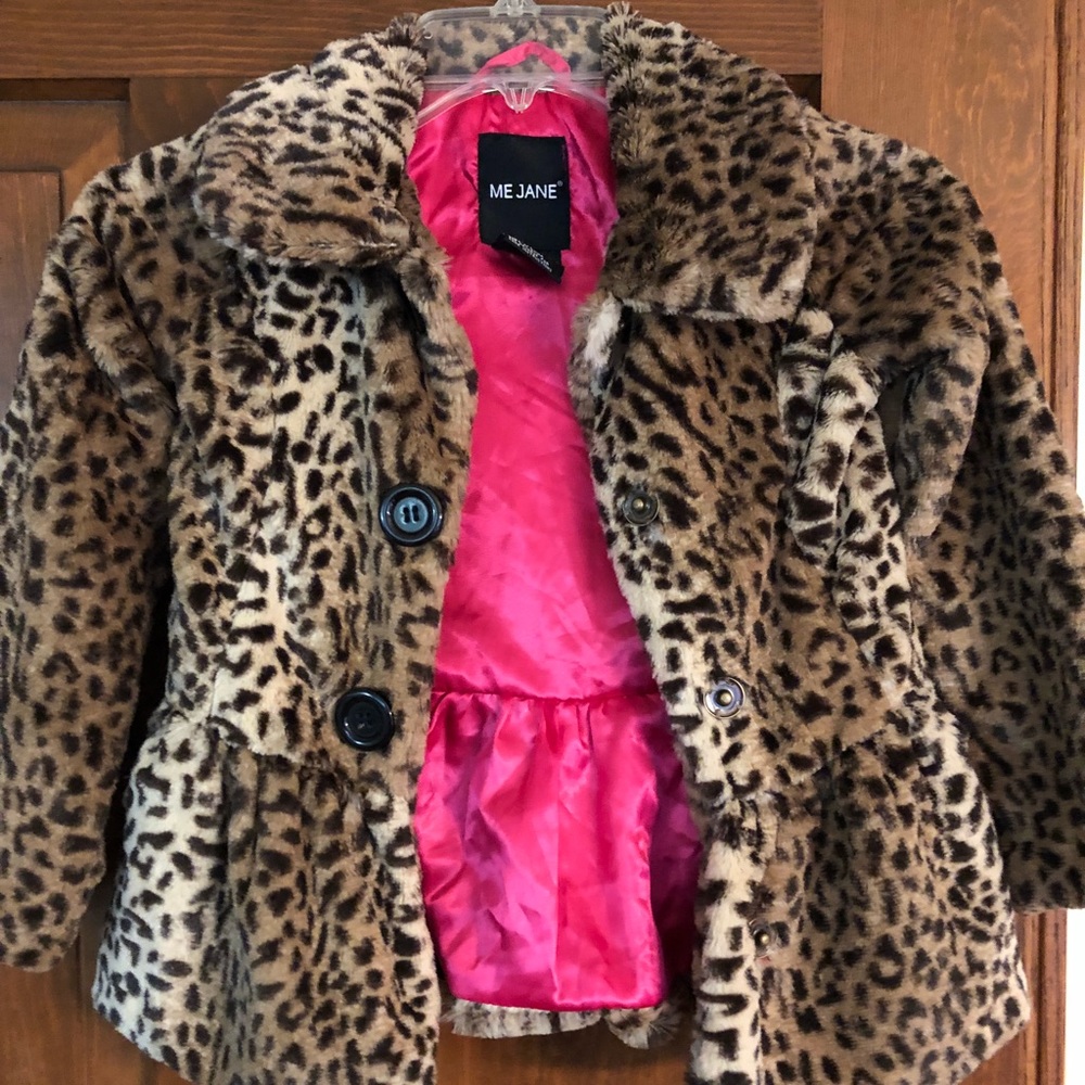 Girls leopard faux fur jacket size 4.